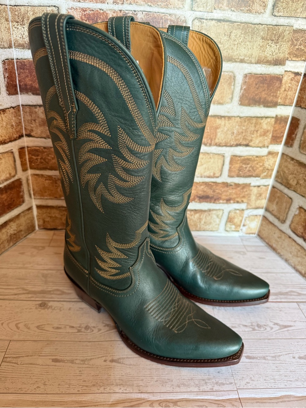Tecovas Teal Green Embroidered Leather Heeled Cowboy Boots